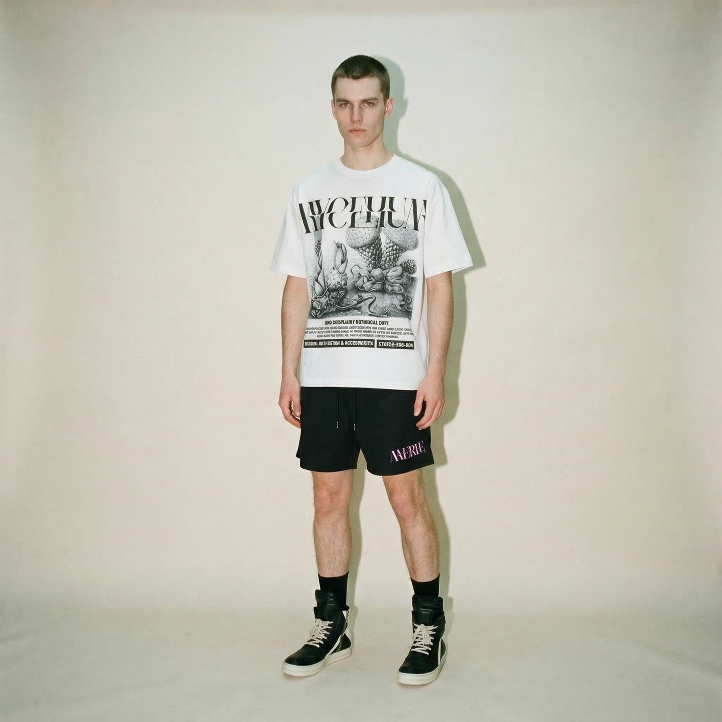 HOLD THE SIGNAL, LOOSE FLEECE SHORTS
